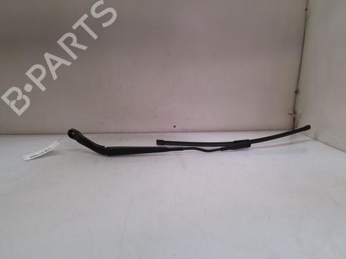 Used Front windshield wiper arm NISSAN QASHQAI / QASHQAI +2 I (J10, NJ10, JJ10E) 1.5 dCi (106 hp) 15546982