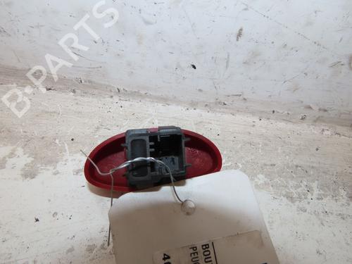 Used Warning switch PEUGEOT 206 Van 1.4 HDi (68 hp) 28120840