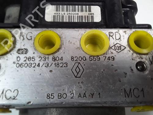 Used ABS pump RENAULT CLIO III (BR0/1, CR0/1) 1.5 dCi (BR17, CR17) (86 hp) 8999367