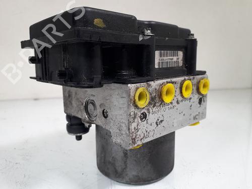 Used ABS pump CITROËN C1 (PM_, PN_) 1.4 HDi (54 hp) 9768352