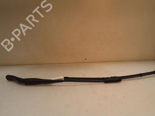 Used Front windshield wiper arm DACIA SANDERO II 1.0 SCe 75 (B8JC, B8JD) (73 hp) 17241836