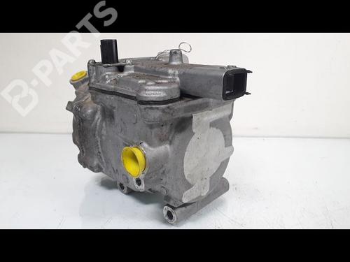Used AC compressor TOYOTA YARIS (_P13_) 1.5 Hybrid (NHP130_, NHP130) (101 hp) 11016560