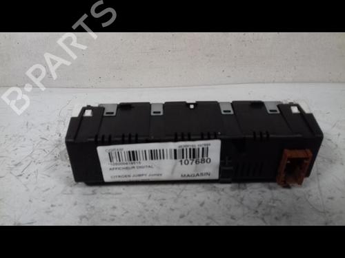 Used Display monitor CITROËN JUMPY II (VF7) 1.6 HDi 90 8V (90 hp) 8990955