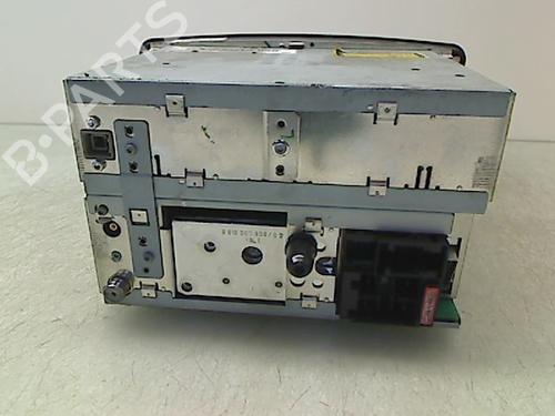 Used Radio MERCEDES-BENZ CLK (C209) CLK 270 CDI (209.316) (170 hp) 8977203