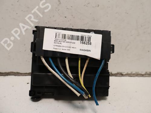 Used Fuse box Fuse box CITROËN C5 III (RD_) 2.0 HDi 140 (RDRHF8, RDRHFA, RDRHA8, RDRHAJ) (140 hp) 34710686 34710686