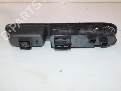 Used Left front window switch PEUGEOT 5008 (0U_, 0E_) 1.6 HDi (112 hp) 30953545