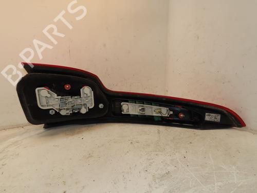right-taillight-volvo-v50-545-2003-2004-2005-2006-2007-2008-2009-2010-2011-2012-28120924 main image