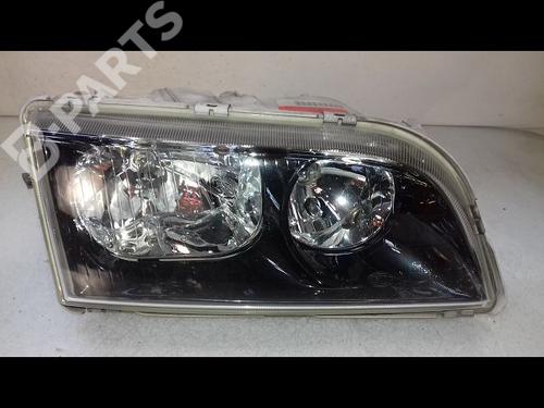 Used Right headlight Right headlight VOLVO V40 Estate (645) 1.8 i (125 hp) 8981578 8981578