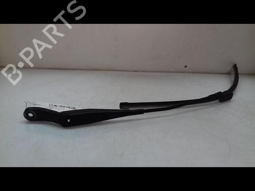 Used Front windshield wiper arm PEUGEOT 2008 I (CU_) 1.6 HDi (92 hp) 14894652