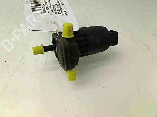 Used Washer pump Washer pump RENAULT CAPTUR I (J5_, H5_) 0.9 TCe 90 (90 hp) 36485352 36485352