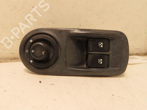Used Left front window switch RENAULT TRAFIC II Van (FL) 2.0 dCi 90 (FL0H, FL00, FL01, FL0M, FL0P, FL0S) (90 hp) 30953578