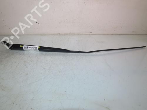 Used Front windshield wiper arm RENAULT CLIO III (BR0/1, CR0/1) 1.2 16V Hi-Flex (BR1U, CR1U) (75 hp) 26015326