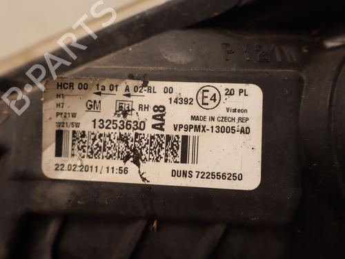 Used Right headlight Right headlight OPEL MERIVA B MPV (S10) 1.3 CDTI (75) (95 hp) 33416222 33416222