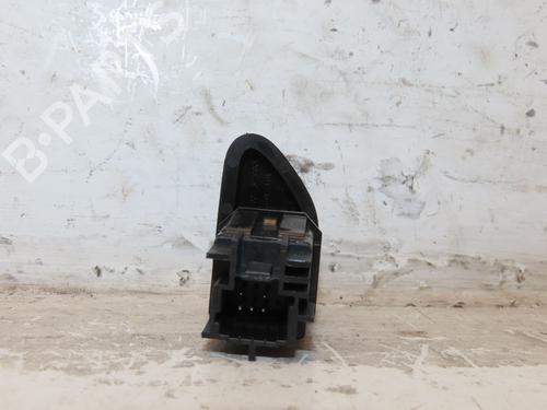 Used Warning switch RENAULT CLIO IV (BH_) 1.5 dCi 90 (90 hp) 30952053
