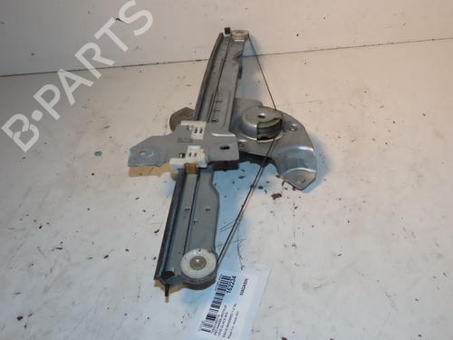 Lève-vitre avant droit DACIA SANDERO 1.2 16V (75 hp) 32099973