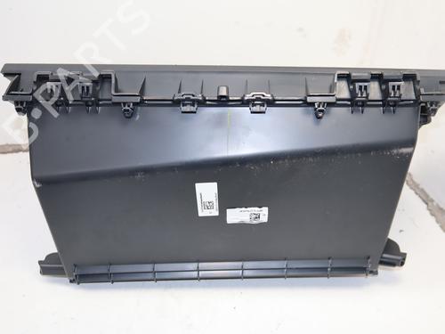 Handskerum Handskerum TOYOTA C-HR (_X2_, _H2_) Hybrid (ZYX20) (140 hp) 39755639 39755639