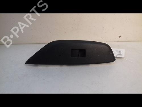 switch-toyota-yaris-_p21_-_pa1_-_ph1_-15-hybrid-mxph11-8481002260-2020-11992419 main image