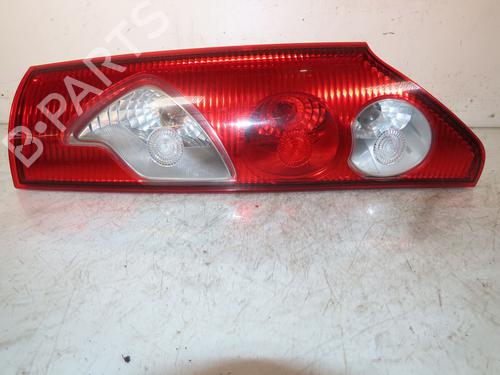 Used Right taillight Right taillight RENAULT KANGOO / GRAND KANGOO II (KW0/1_) 1.5 dCi (KW0C, KW2C, KW4C) (106 hp) 21060133 21060133