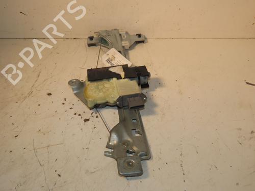 Lève-vitre arrière droit PEUGEOT 5008 (0U_, 0E_) 1.6 HDi (112 hp) 32099990