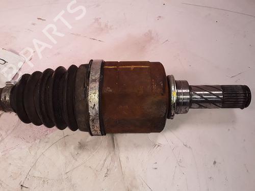 Used Left front driveshaft DACIA DUSTER (HS_) 1.5 dCi 4x4 (HSMC, HSMD) (110 hp) 8993244