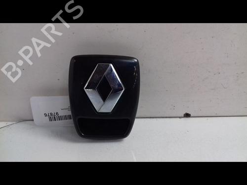 Used Tailgate handle RENAULT LAGUNA II (BG0/1_) 1.8 16V (BG04, BG0B, BG0C, BG0V) (117 hp) 8980701