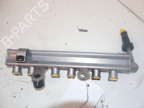 Used Injection rail Injection rail PEUGEOT 108 1.0 VTi 72 (72 hp) 36483624 36483624