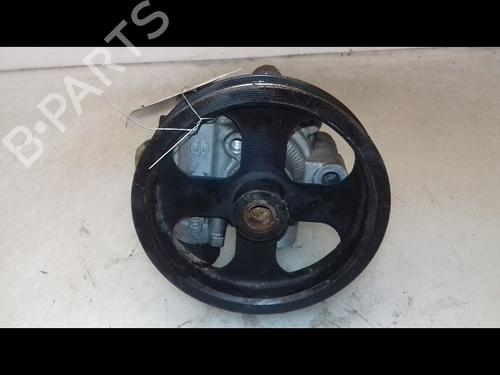Used Steering pump TOYOTA RAV 4 II (_A2_) 2.0 D 4WD (CLA20_, CLA21_, CLA20R, CLA21R) (116 hp) 8983295