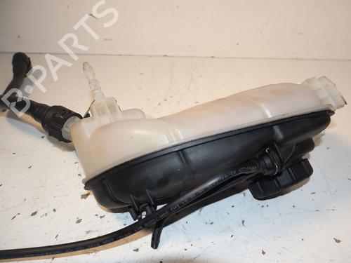 Ekpansionstank Ekpansionstank MERCEDES-BENZ GLA-CLASS (X156) GLA 200 (156.943) (156 hp) 35796965 35796965