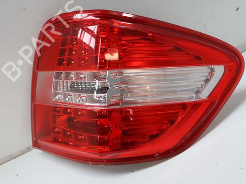 Used Right taillight Right taillight 39221119 39221119
