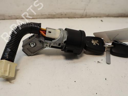 Used Ignition barrel Ignition barrel PEUGEOT 107 (PM_, PN_) 1.0 (68 hp) 34573099 34573099