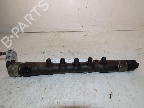 Sprederrør TOYOTA RAV 4 III (_A3_) 2.2 D 4WD (ALA30_, ALA30R) (150 hp) 31055190