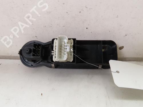 Used Left front window switch RENAULT MODUS / GRAND MODUS (F/JP0_) 1.5 dCi (FP0E, JP0E) (65 hp) 19149881