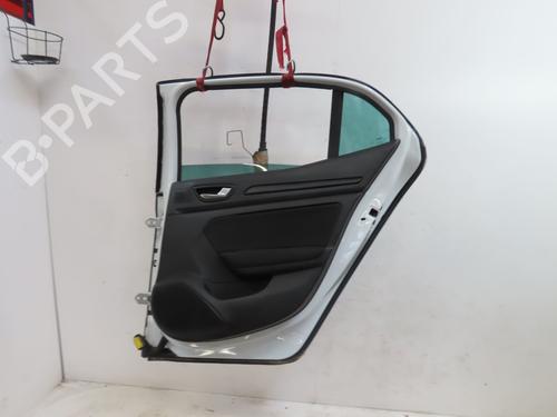Used Right rear door RENAULT MEGANE IV Hatchback (B9A/M/N_) 1.3 TCe 115 (B9N9) (116 hp) 32075792