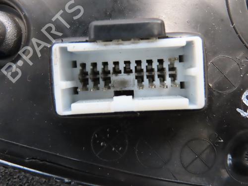 BP25586482C27 main image