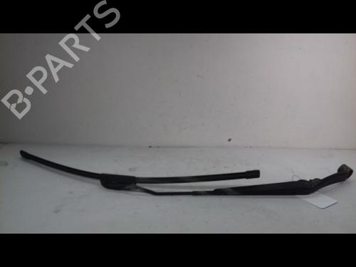 Used Front windshield wiper arm MITSUBISHI OUTLANDER II (CW_W) 2.0 DI-D (CW8W) (140 hp) 14894723