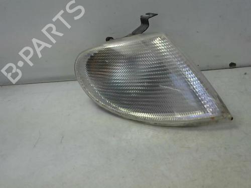 Used Right front indicator BMW 1 (F20) 116 d (116 hp) 8976609