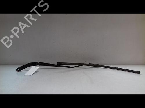 Used Front windshield wiper arm RENAULT CAPTUR I (J5_, H5_) 1.2 TCe 120 (118 hp) 14958021