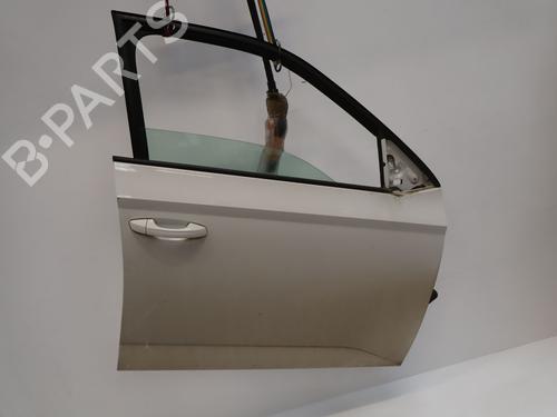 right-front-door-skoda-fabia-iii-nj3-2014-2015-2016-2017-2018-2019-2020-2021-36573259 main image