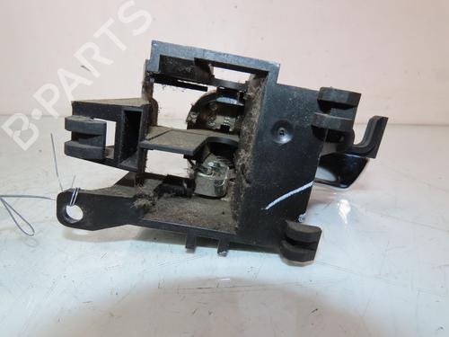 Used Front right interior door handle NISSAN NAVARA NP300 (D40) 2.5 dCi 4WD (171 hp) 24832621