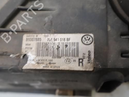 Used Right headlight Right headlight VW TOUAREG (7LA, 7L6, 7L7) 2.5 R5 TDI (174 hp) 33727477 33727477