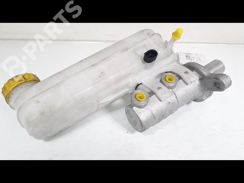 Used Brake master cylinder FIAT DUCATO Van (250_) 120 Multijet 2,3 D (120 hp) 10486518
