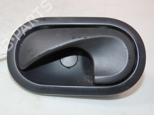 Venstre fortil udvendigt håndtag RENAULT TWINGO II (CN0_) 1.2 16V (CN0K, CN0V, CN0A) (76 hp) 30953070