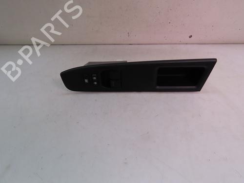 Used Left front window switch TOYOTA YARIS (_P13_) 1.5 Hybrid (NHP130_) (101 hp) 16047633
