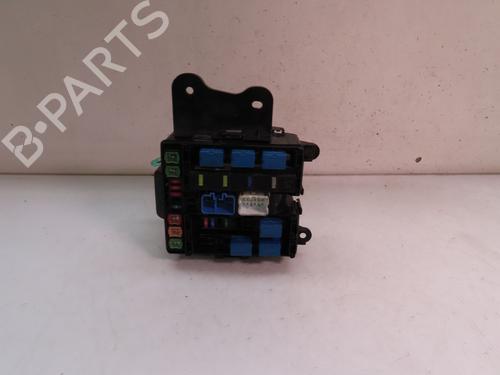 Fuse box SUZUKI GRAND VITARA II (JT, TE, TD) 1.9 DDiS All-wheel Drive (JT419, TD44, JB419WD, JB419XD) (129 hp) 16769949