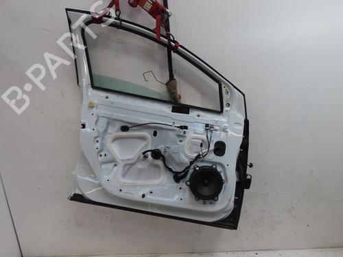 left-front-door-renault-megane-iv-hatchback-b9amn_-2015-32075784 main image