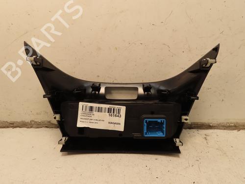 Used Climate control PEUGEOT 208 I (CA_, CC_) 1.6 BlueHDi 100 (100 hp) 32005411