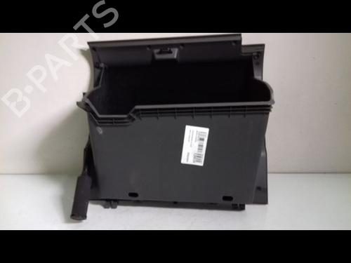 Used Glove box Glove box TOYOTA PRIUS Liftback (_W2_) 1.5 Hybrid (NHW20_, NHW20R) (112 hp) 9264424 9264424