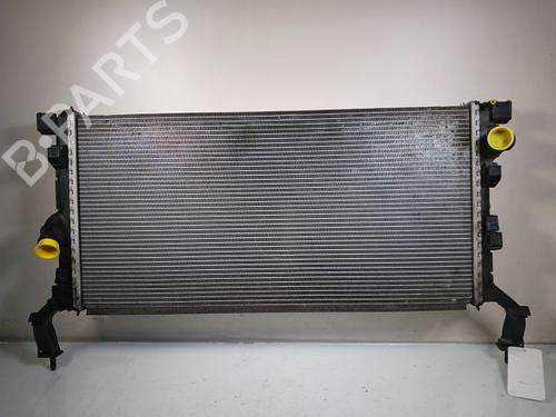 Used Water radiator Water radiator 11739359 11739359