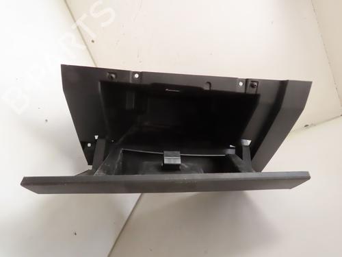 Used Glove box DACIA SANDERO III 1.0 SCe 65 (67 hp) 25830294