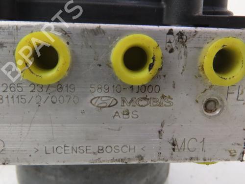 Used ABS pump HYUNDAI i20 I (PB, PBT) 1.4 CRDi (90 hp) 17085926